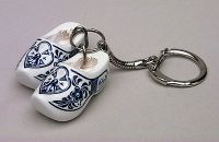 Keychain 2 Clogs Delft Blue Mill